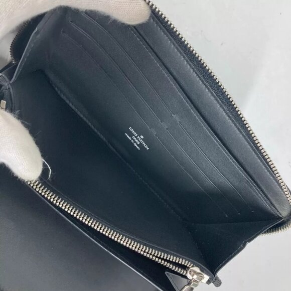 LOUIS VUITTON America's Cup 2017 Limited Zippy Organizer Wallet - Picture 9 of 16